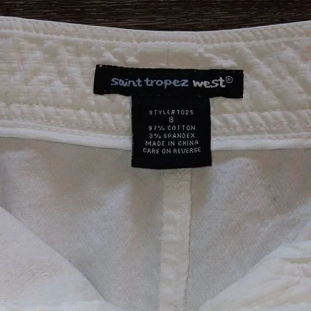 Saint Tropez West Skirt Size 8 White, textured, casual skirt that can be athleti